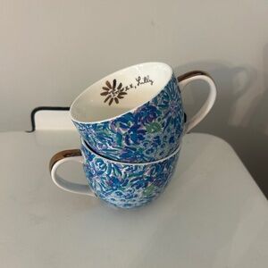Set of 2 Lilly Pulitzer ceramic mugs, Soleil On Me Print, Gold accents